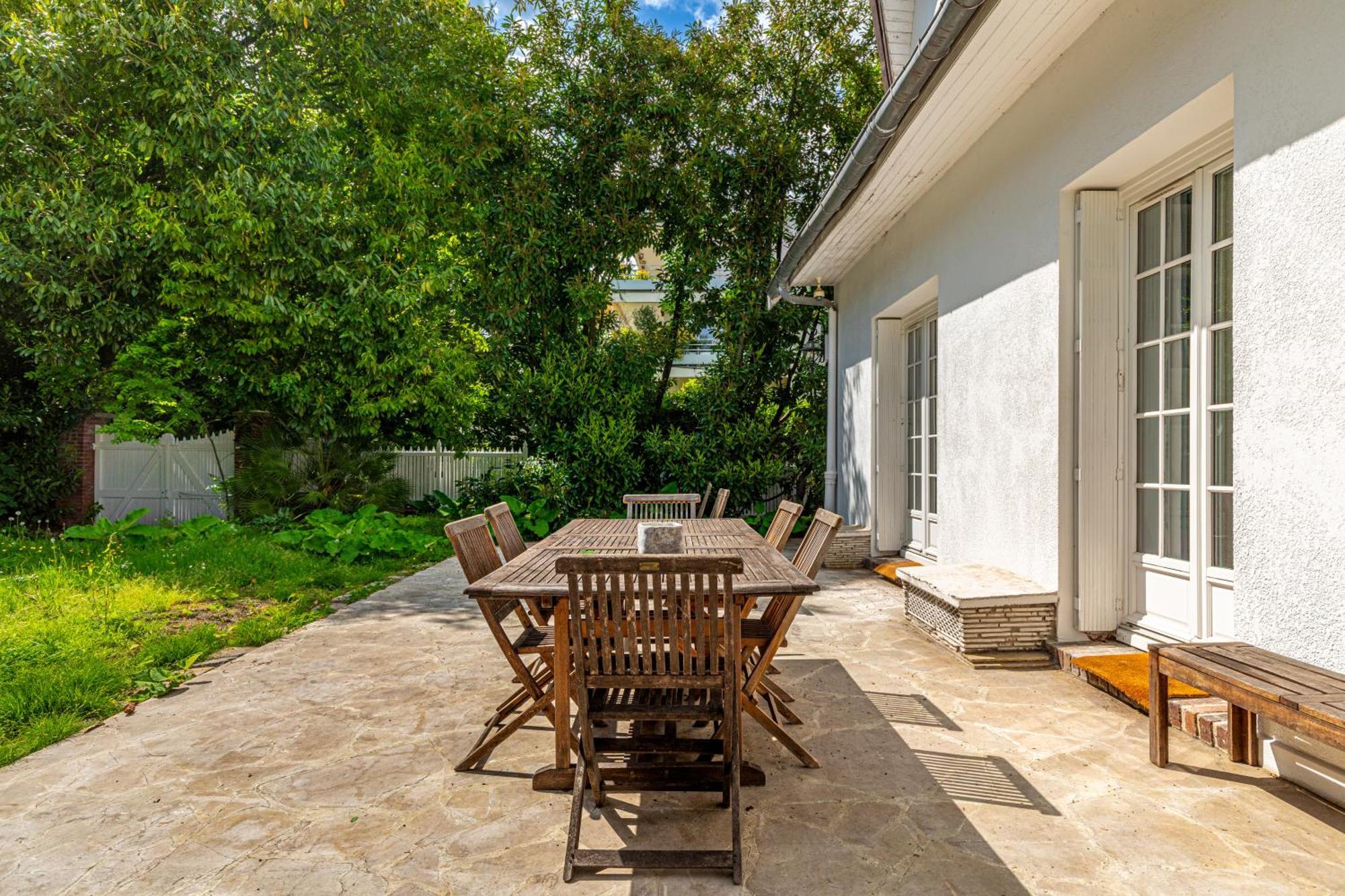 Grand & Classy Apartment With Private Garden, Villa Des Ammonites Meudon Exteriör bild